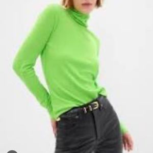 Gap neon green fine ribbed turtleneck small